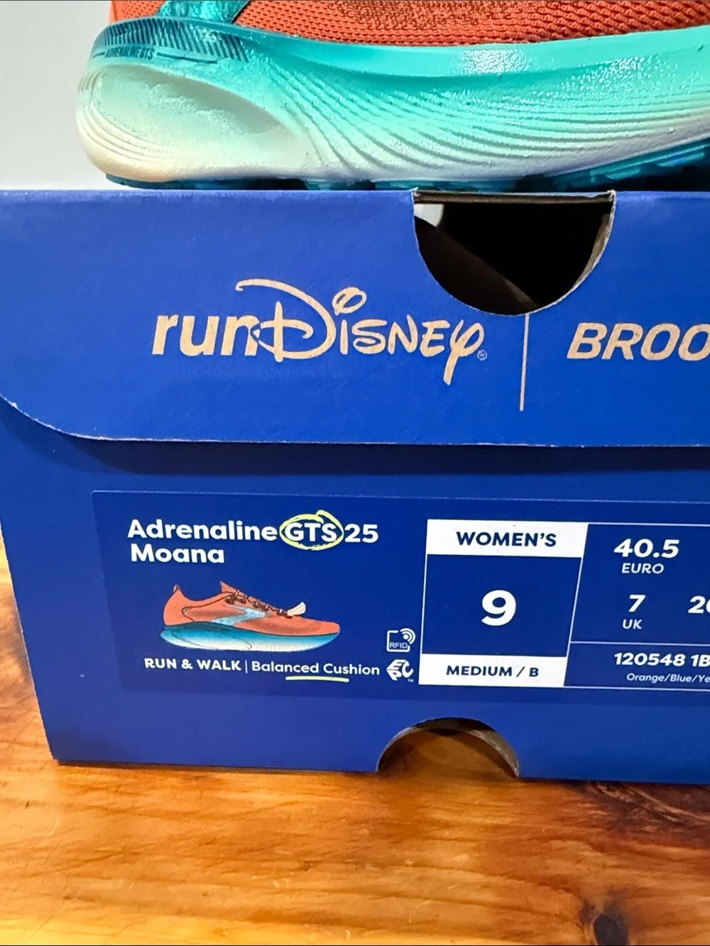 NIB Brooks Adrenaline GTS 25 Moana Run Disney Shoes